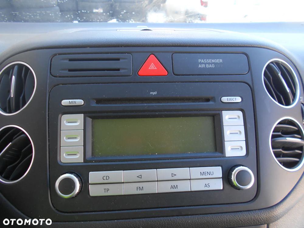 VOLKSWAGEN GOLF PLUS V 5 1.6B 2007R. KOD LAKIERU LC5F - 13