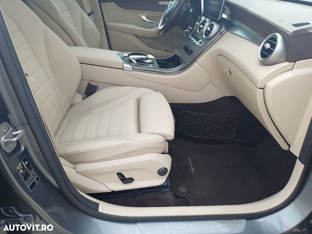 Mercedes-Benz GLC 220 d 4MATIC 9G-TRONIC Exclusive - 27