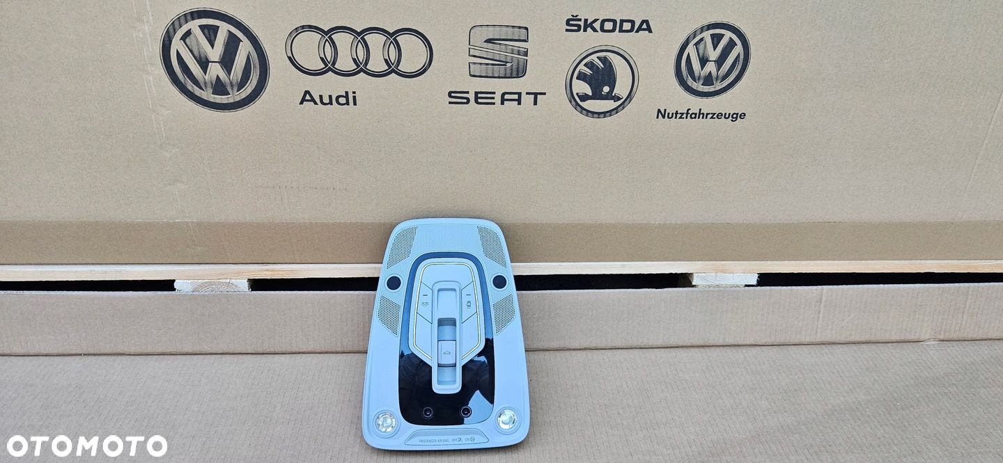AUDI A4 B9 A5 F5 8W LAMPKA PANEL PODSUFITKI 8W0947135AB - 1