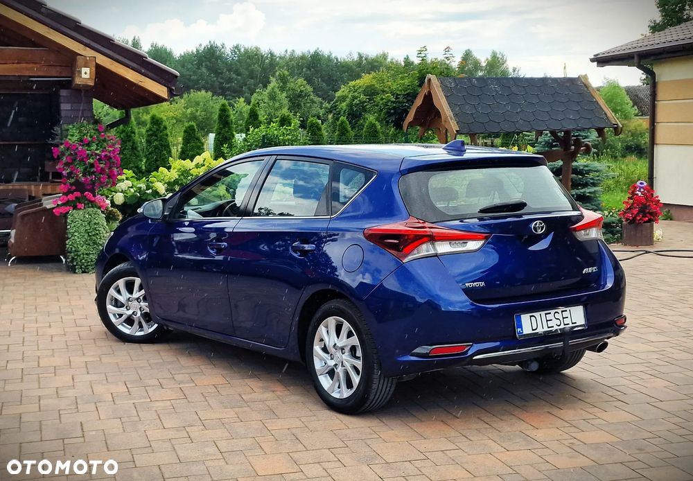 Toyota Auris 1.6 D-4D Prestige - 20