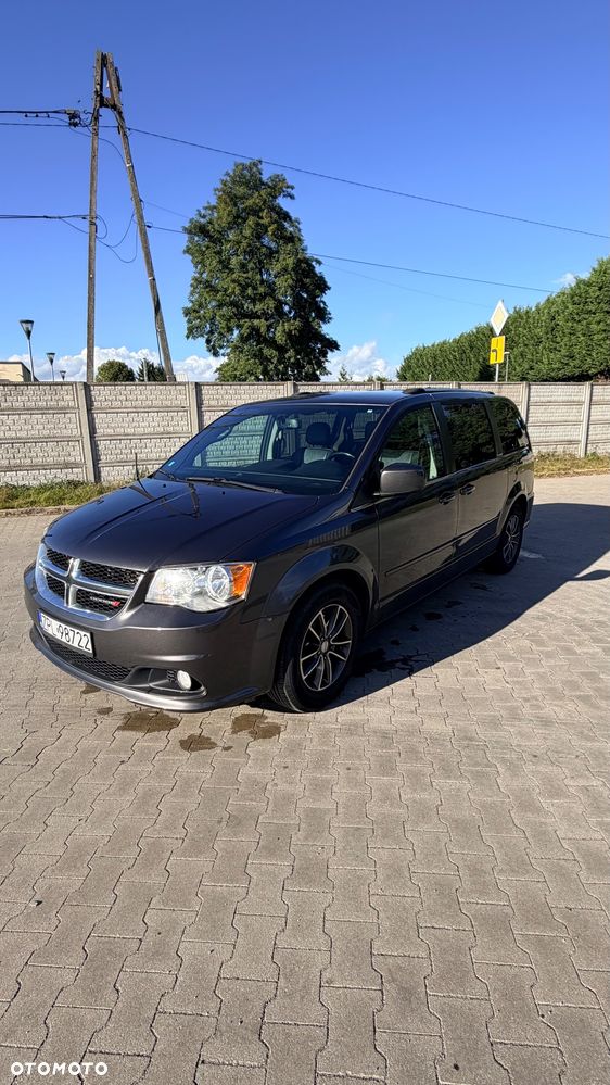 Dodge Grand Caravan 2017 photo 2