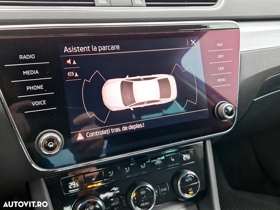 Skoda Superb 1.5 TSI DSG Ambition - 22