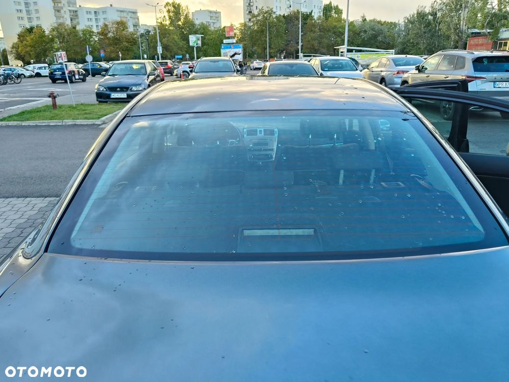 Toyota Avensis 1.8 Luna - 14