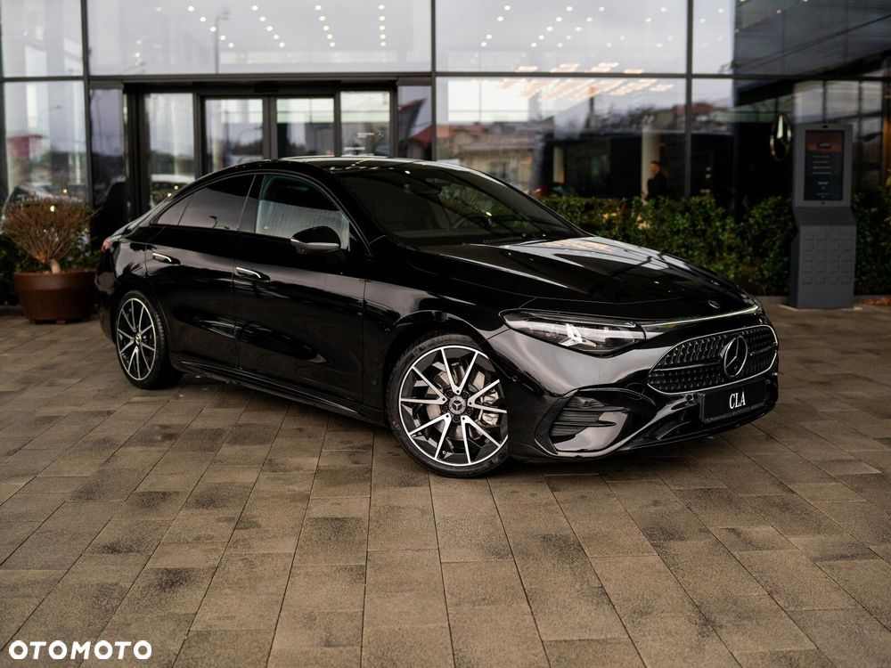 Mercedes-Benz CLA - 4