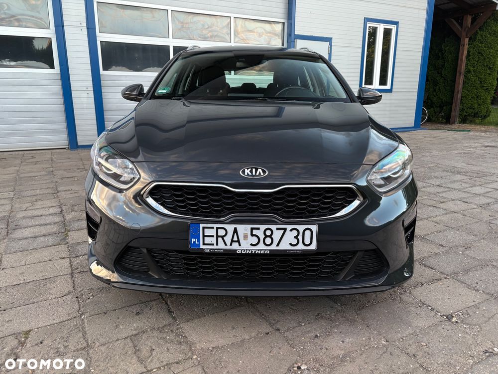 Kia Ceed - 28