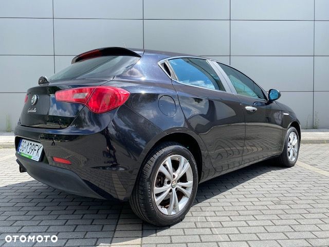 Alfa Romeo Giulietta - 8