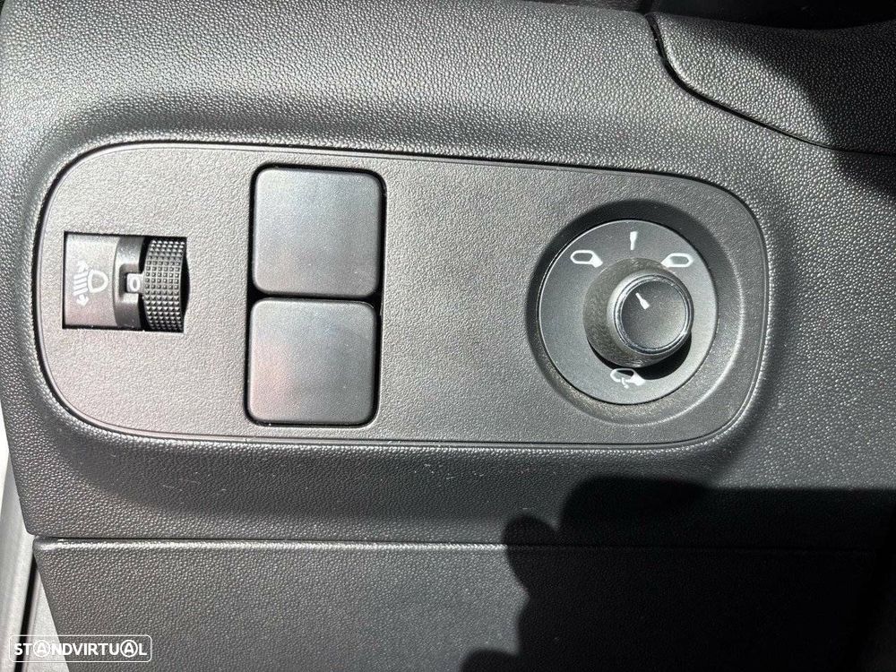 Citroën C3 1.2 PureTech Plus - 21