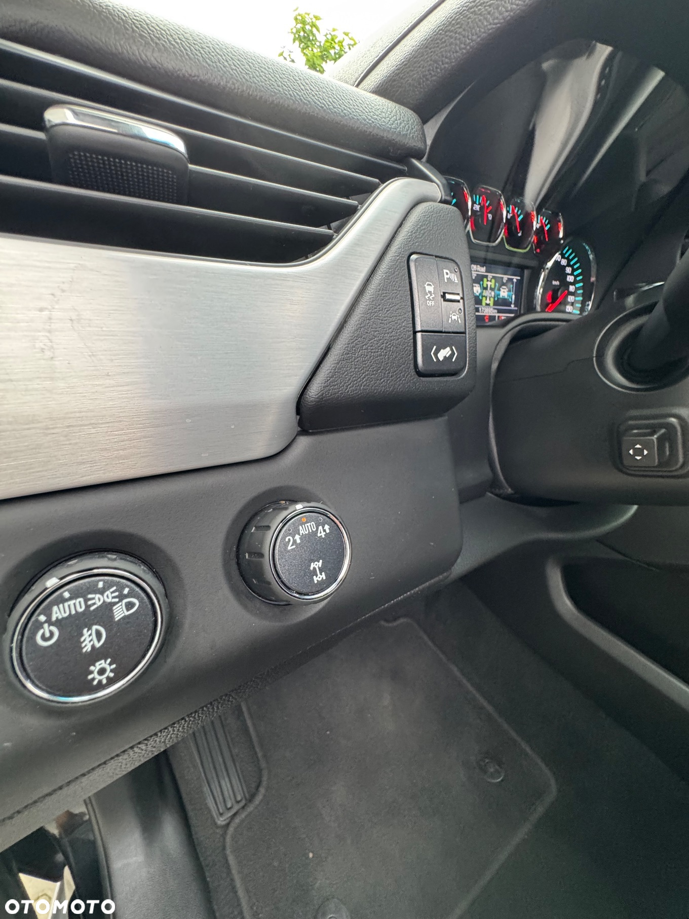 GMC Yukon - 33
