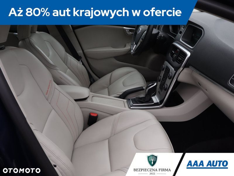 Volvo V40 - 11