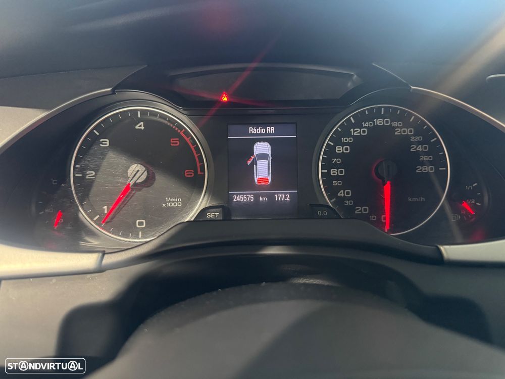 Audi A4 Avant 2.0 TDI Exclusive - 11