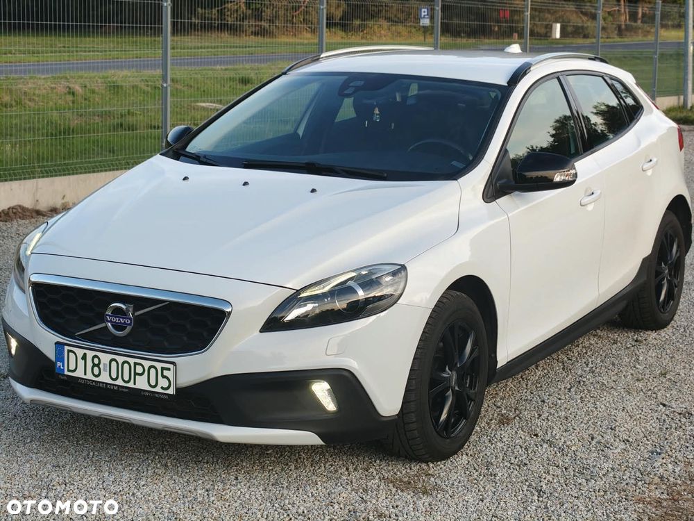 Volvo V40 Cross Country, 2014