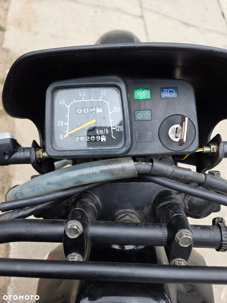 Suzuki DR - 9