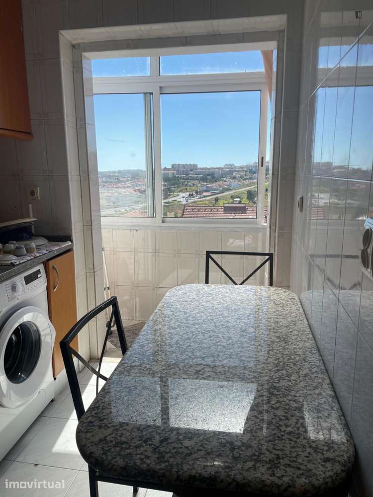 Quarto - localizado em Amadora Lisbon - Grande imagem: 2/5
