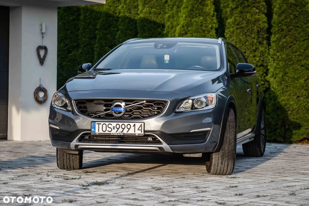 Volvo V60 Cross Country T5 AWD Summum - 6