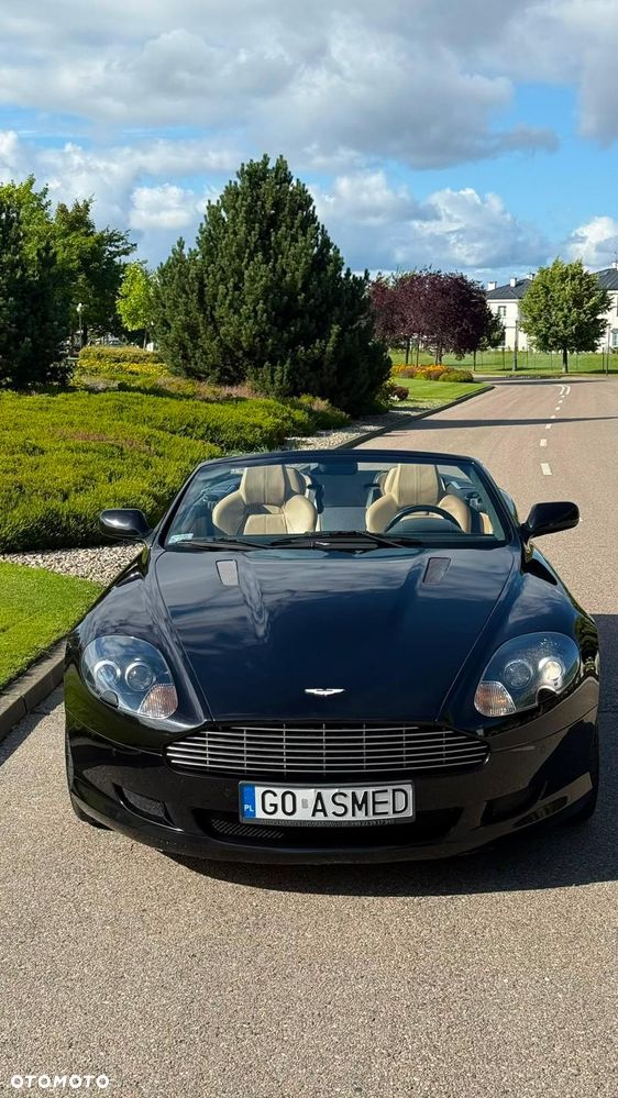Aston Martin DB9 - 7