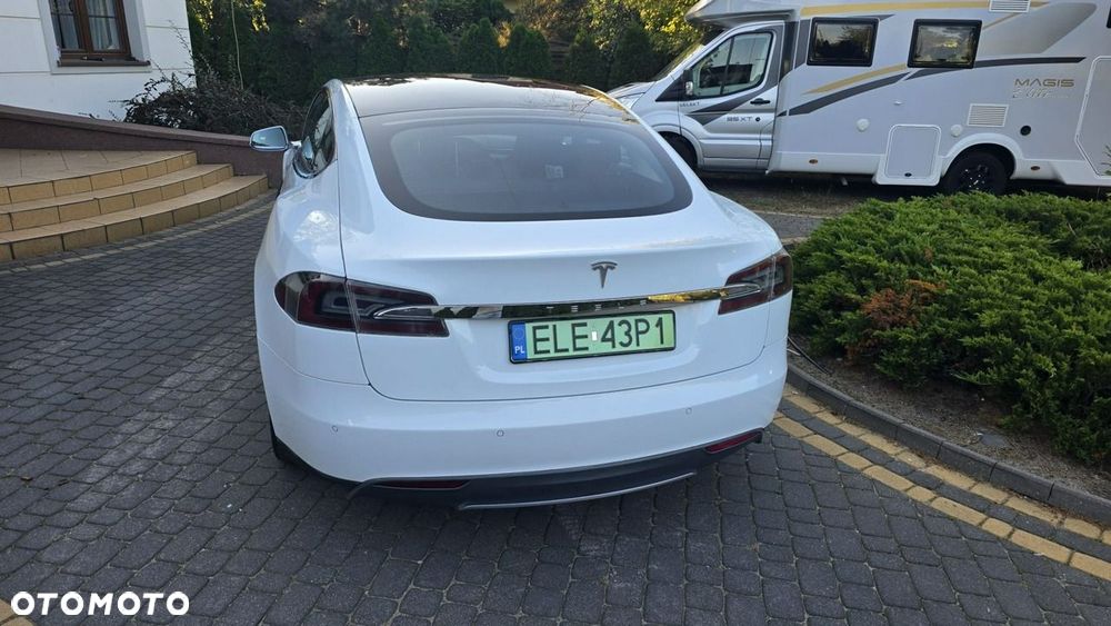 Tesla Model S 2014 photo 5