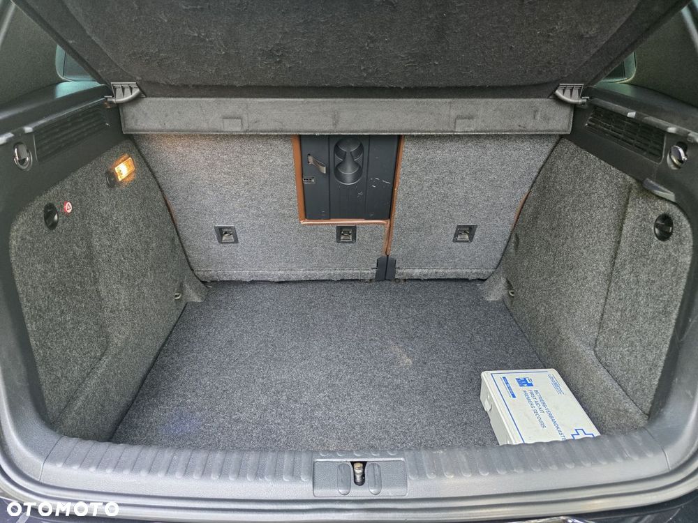 Volkswagen Tiguan 2.0 TDI SCR BlueMotion Technology Lounge Sport & Style - 18
