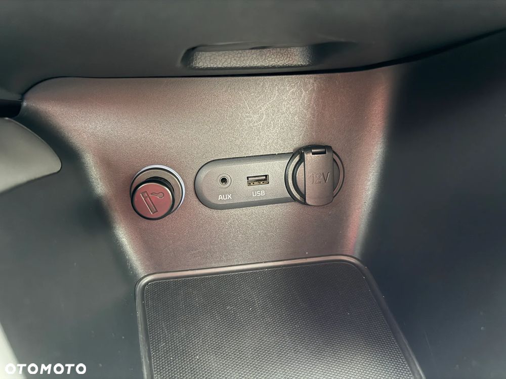 Kia Ceed 1.4 CRDi 90 Spirit - 19