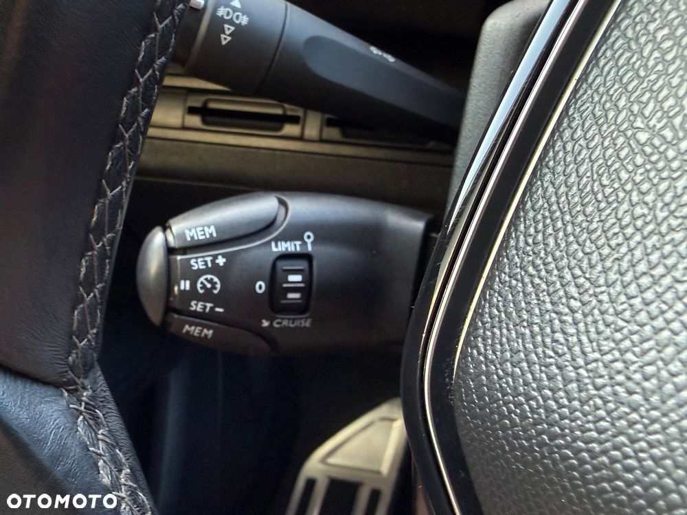 Peugeot 3008 BlueHDi 130 Stop & Start Allure - 27