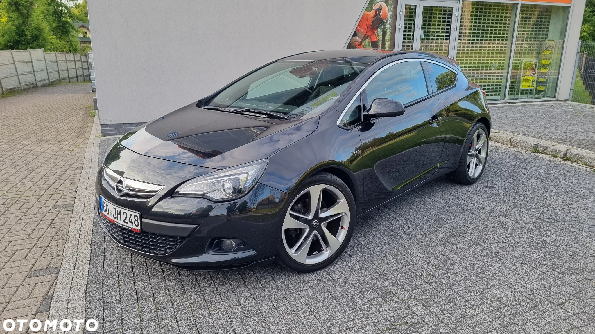 Opel Astra GTC 1.4 Turbo - 2