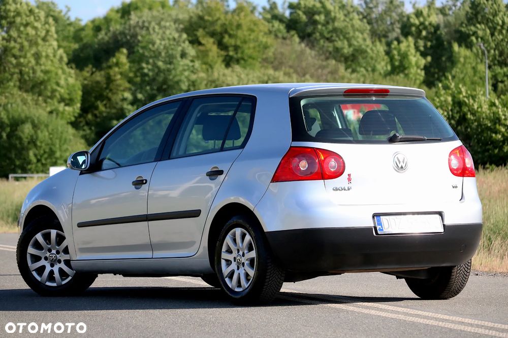 Volkswagen Golf 1.6 Trendline - 2