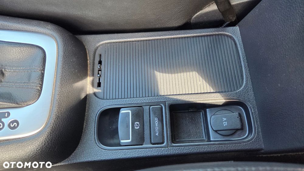 Volkswagen Sharan 2.0 TDI DSG BlueMotion Technology Highline - 23