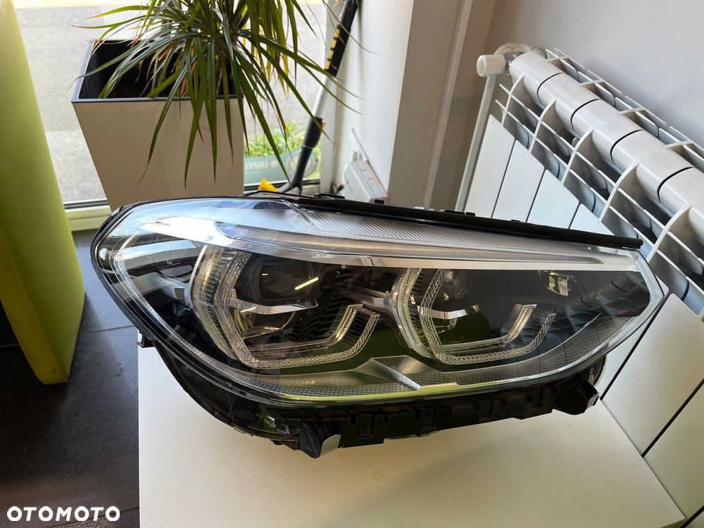 Lampa prawa przednia BMW X3 G01 ADAPTIVE - 1