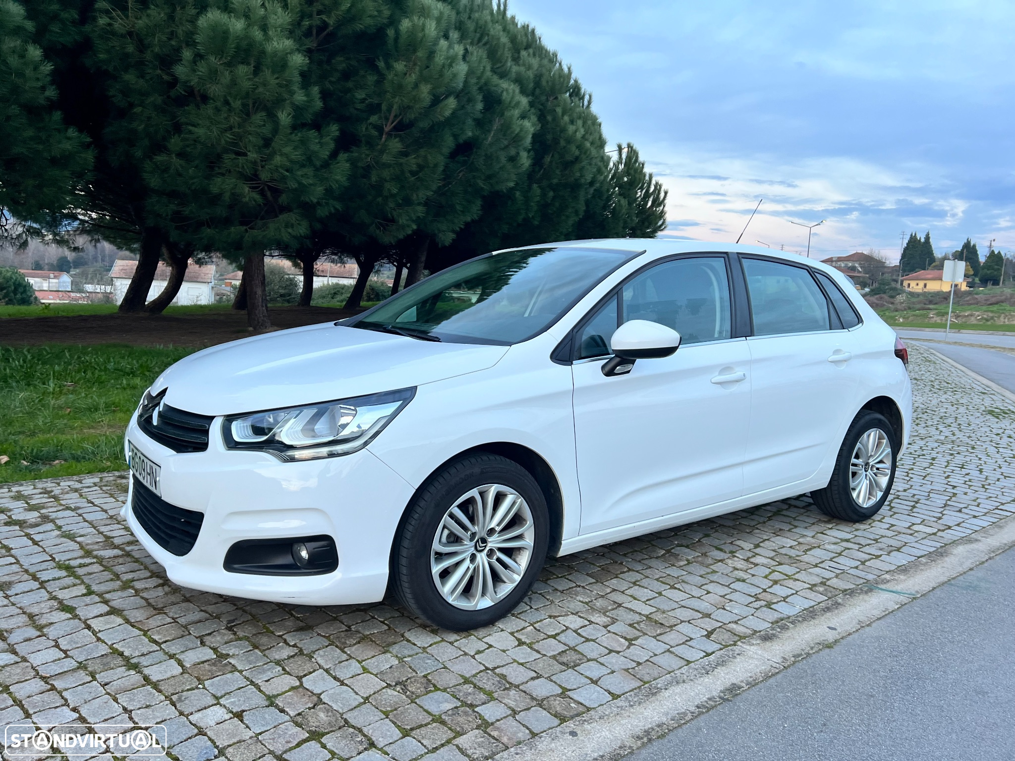 Citroën C4 BlueHDi 100 Stop&Start 86g Selection - 17