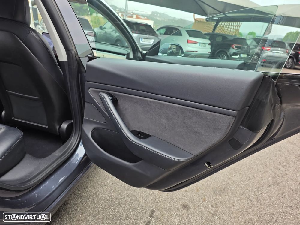 Tesla Model 3 Long Range AWD Dual Motor - 16