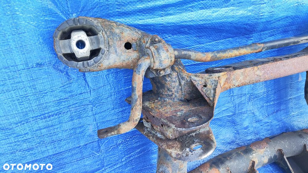 SANKI BELKA ZAWIESZENIA TYŁ BMW X5 E53 - 6