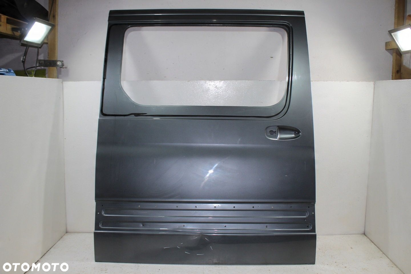 Mercedes Sprinter W907 W910 drzwi przesuwne prawe - 2