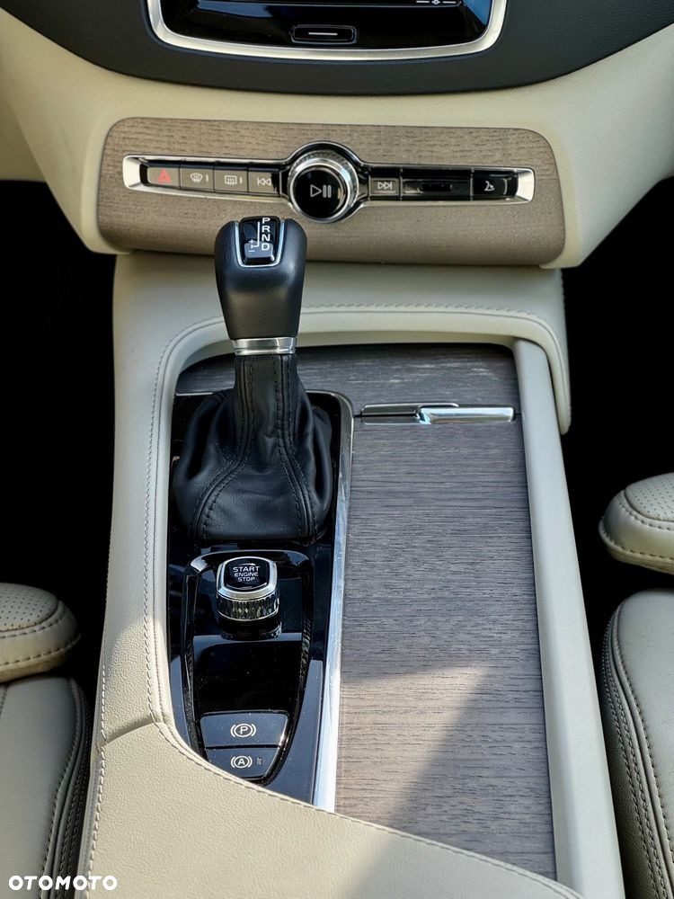 Volvo XC 90 T6 AWD Inscription 7os - 29