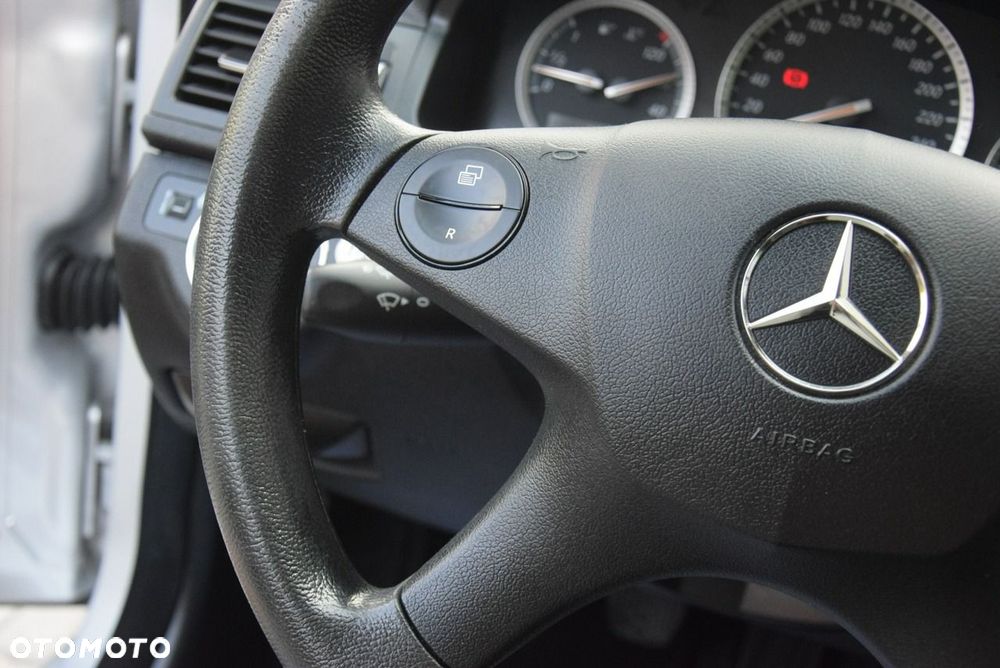 Mercedes-Benz Klasa C - 38