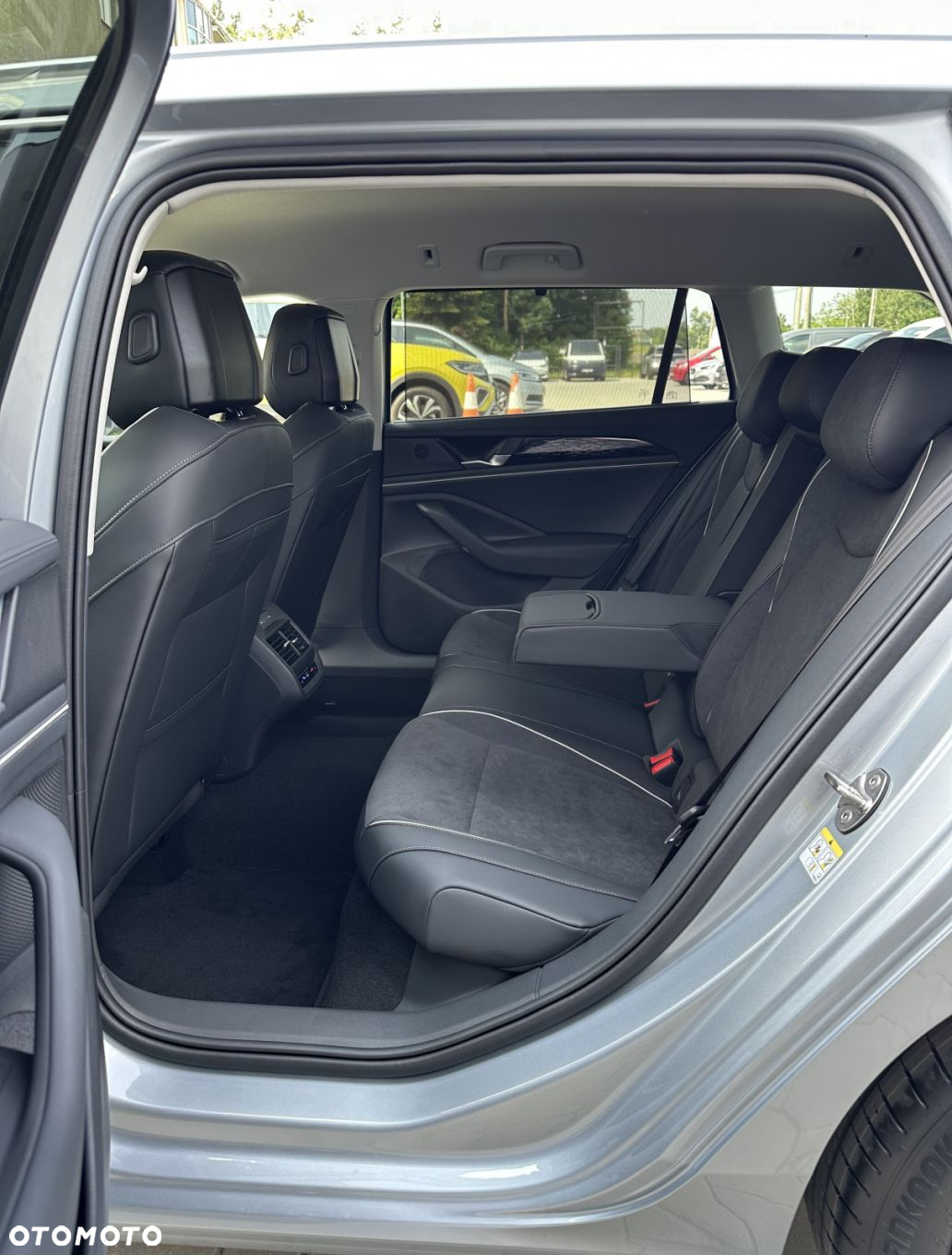 Volkswagen Passat - 19