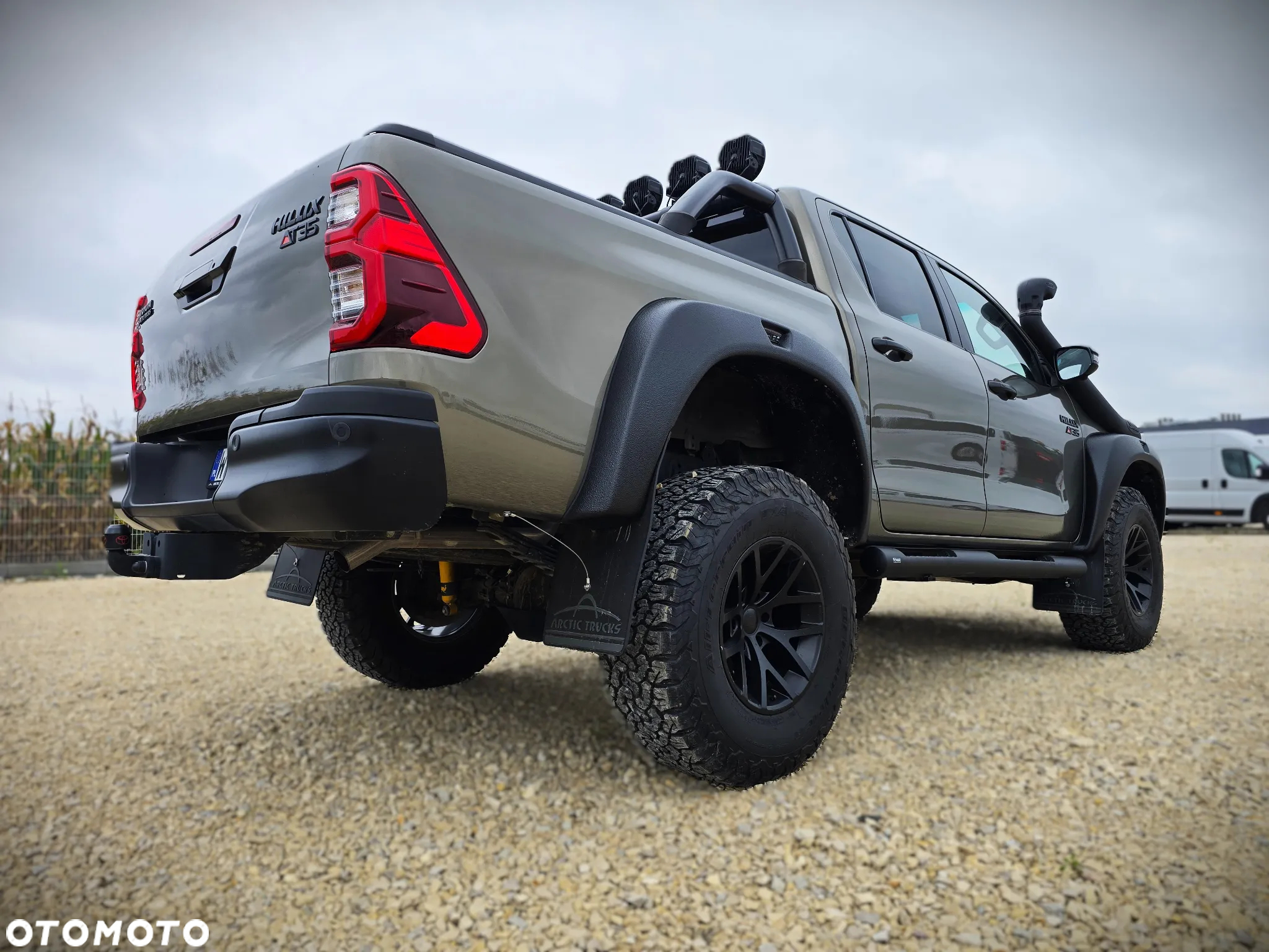 Toyota Hilux 2.8 D-4D Double Cab SR5 4x4 - 19