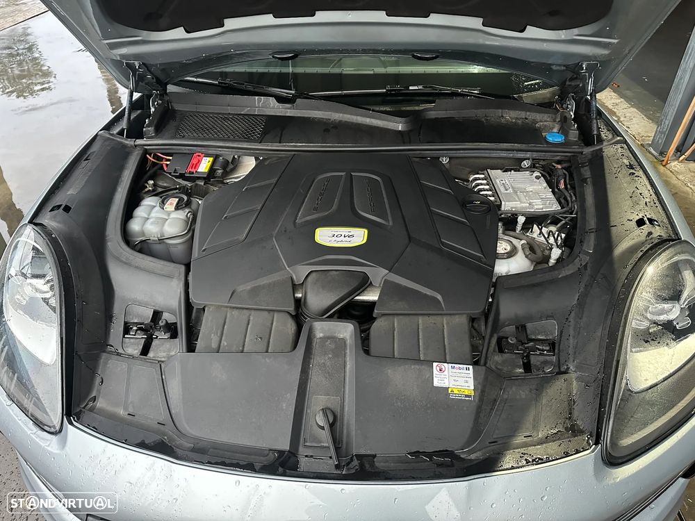 Porsche Cayenne Coupé - 14