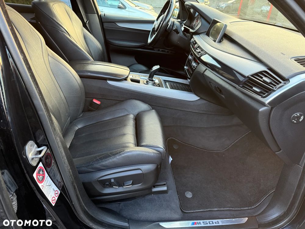 BMW X5 M M50d - 11