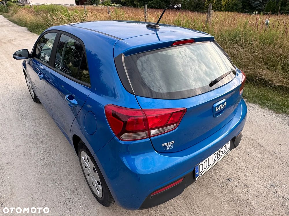 Kia Rio 1.2 L - 2