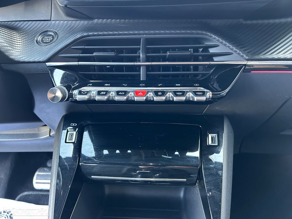 Peugeot e-208 50 kWh GT Line - 23