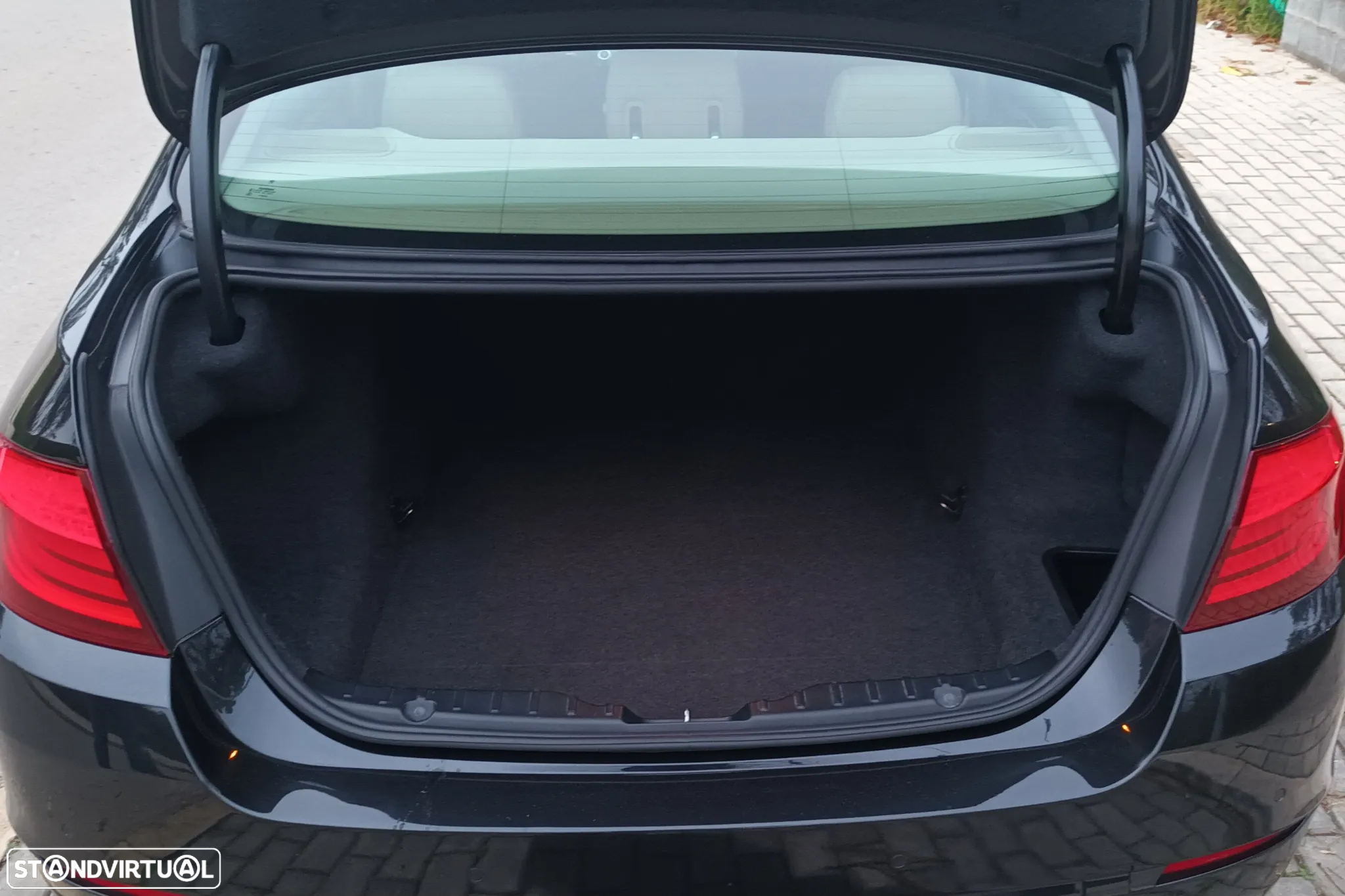 BMW 520 d Exclusive Auto 123g - 7