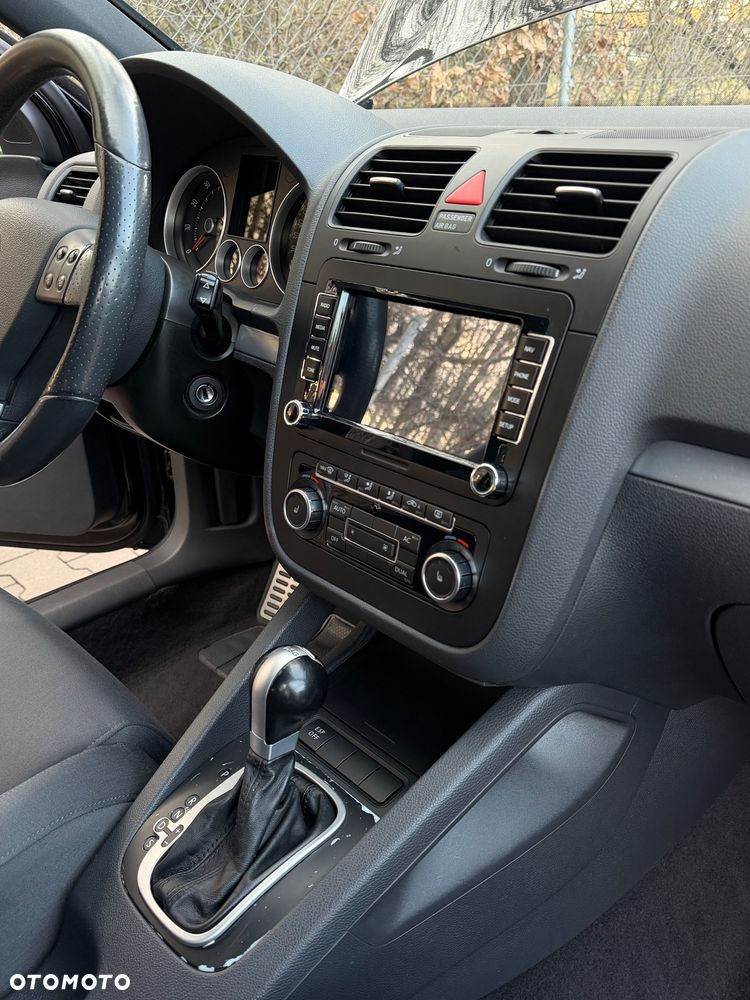 Volkswagen Golf - 12