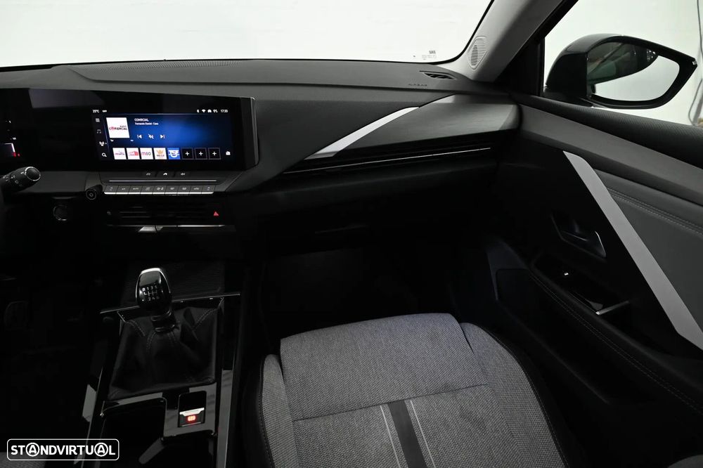 Opel Astra 1.2 T Elegance - 15