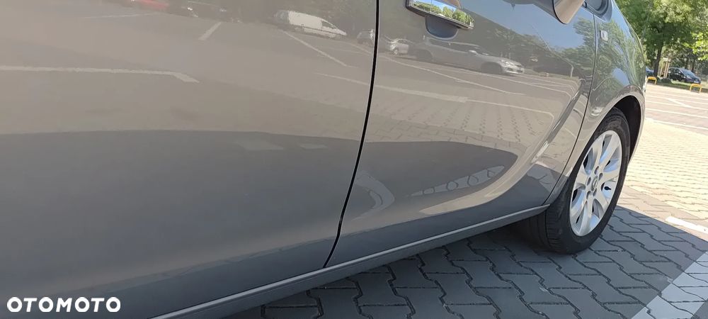 Opel Meriva 1.4 T Cosmo S&S - 17
