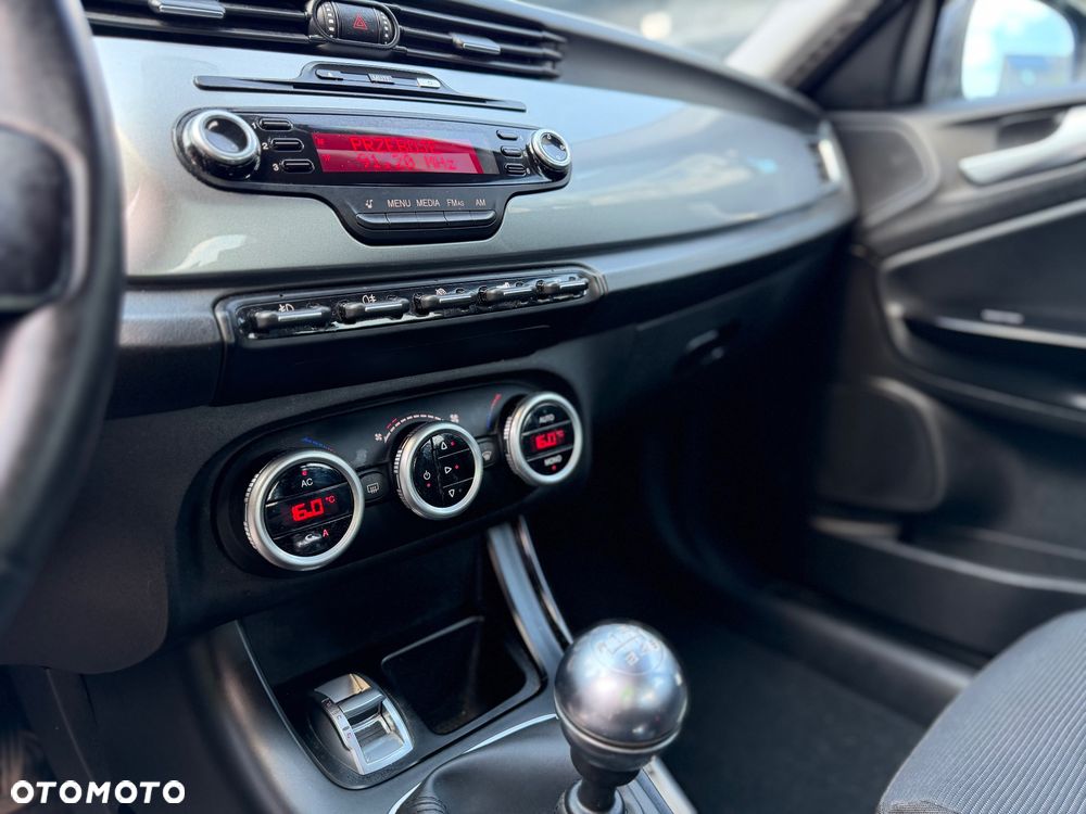 Alfa Romeo Giulietta 1.4 TB Distinctive - 15