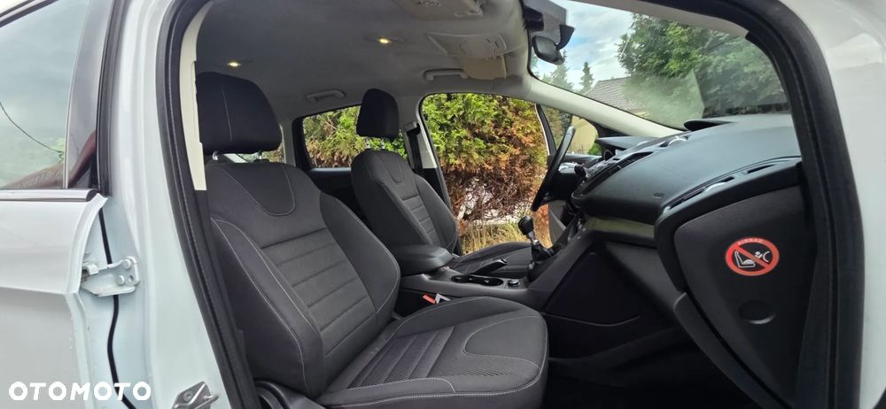 Ford Kuga 1.5 EcoBoost FWD Trend ASS - 36