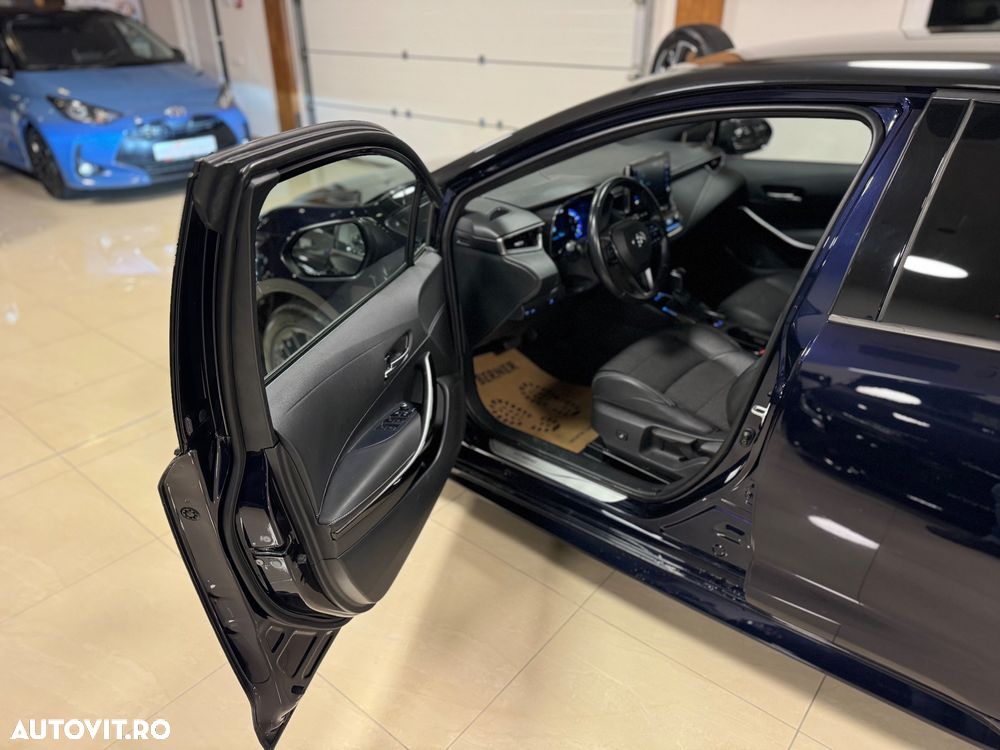 Toyota Corolla 1.8 Hybrid Business Edition - 6