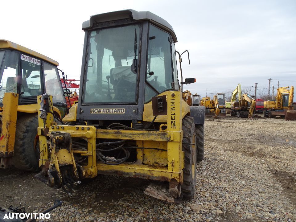 New Holland LB 115 din 2006  Dezmembrez - 4