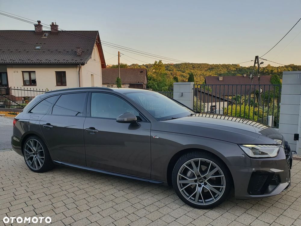 Audi A4 Avant 40 TDI quattro S tronic S line - 28
