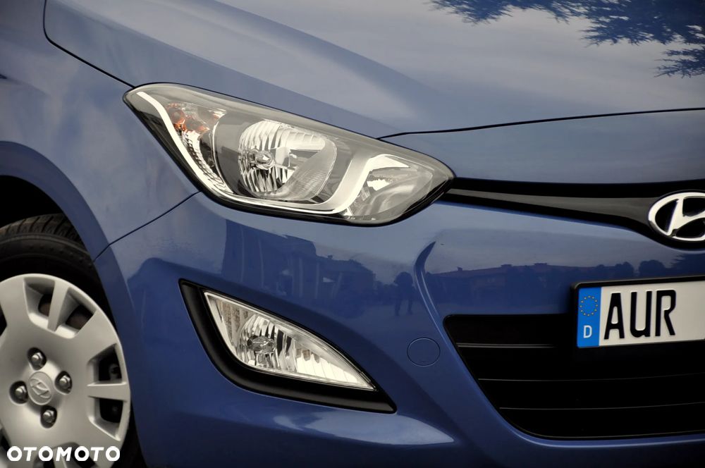 Hyundai i20 - 12