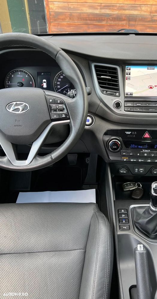 Hyundai Tucson blue 1.7 CRDi 2WD Style - 19